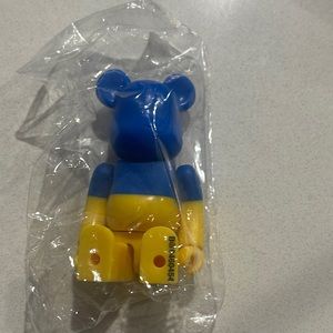 BearBrick Series 46 Blue Yellow Bear Ukraine Flag NEW